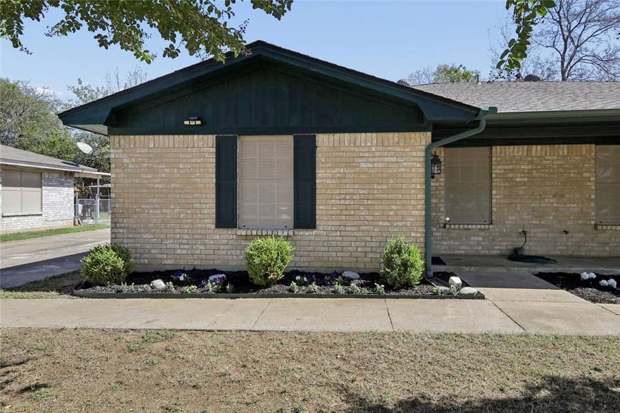 Property photo for 7726 Jennifer Lane, North Richland Hills, TX