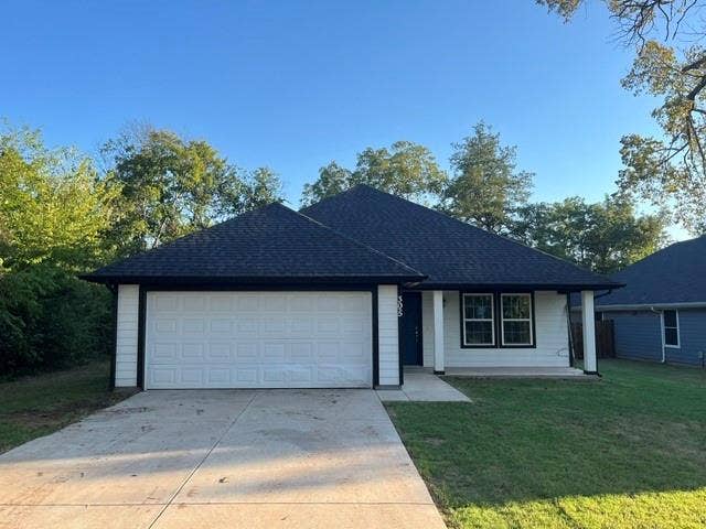 305 W Houston Street, Leonard, TX 75452