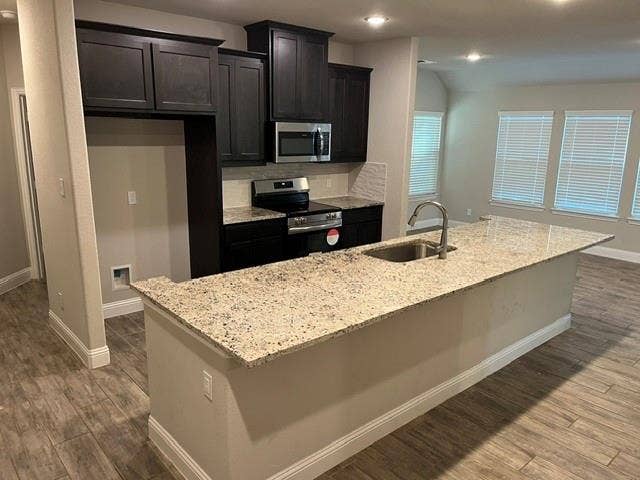 305 W Houston Street, Leonard, TX 75452