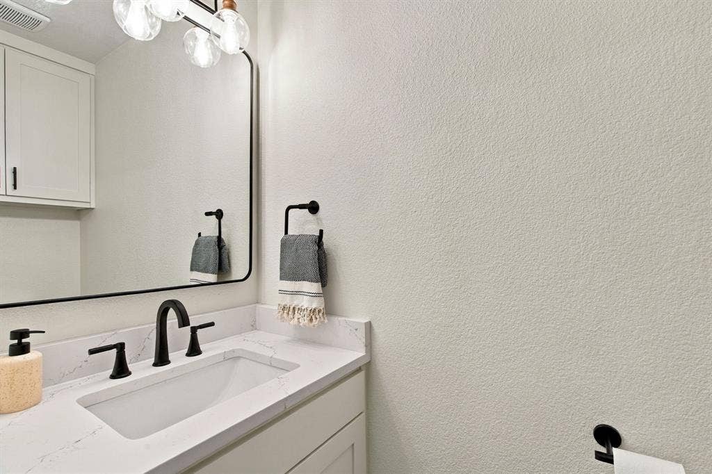 7709 Quail Ridge Street, Fort Worth, TX 76179