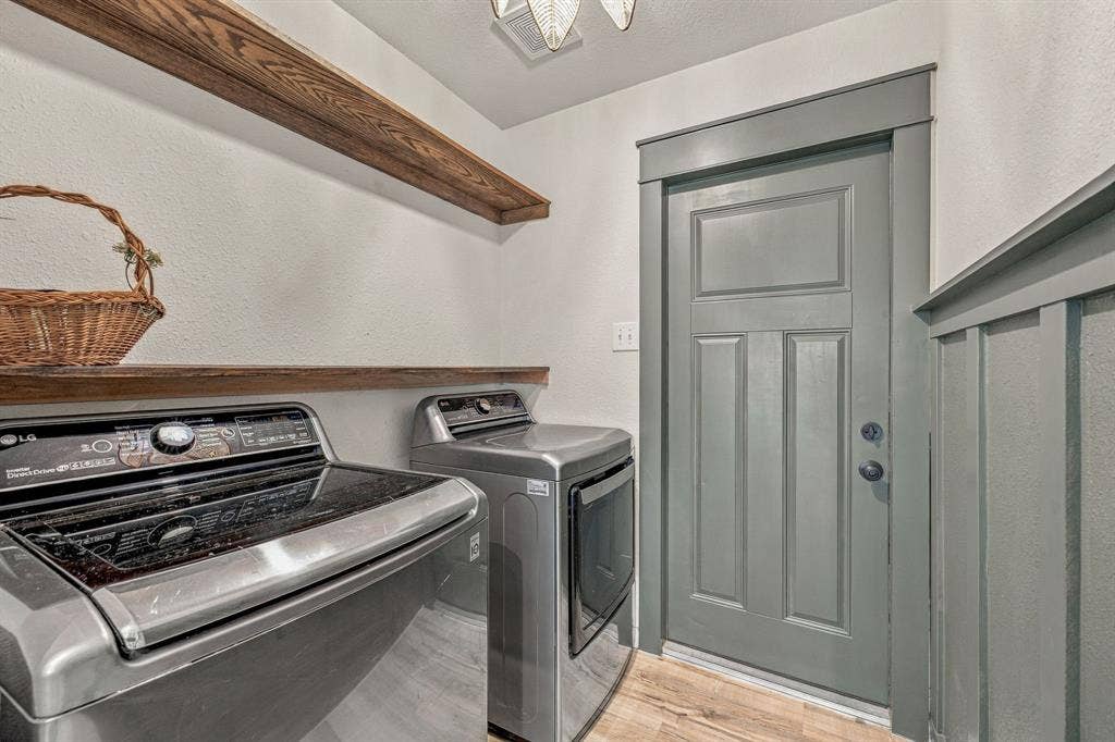 3128 Meandering Way, Granbury, TX 76049