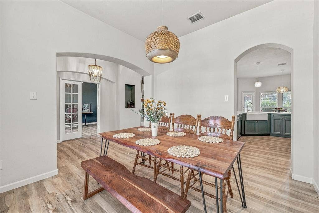 3128 Meandering Way, Granbury, TX 76049