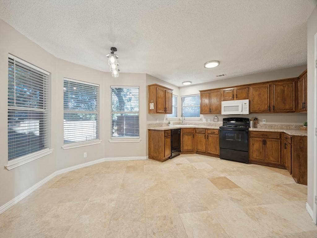 1709 Quail Drive, Garland, TX 75040