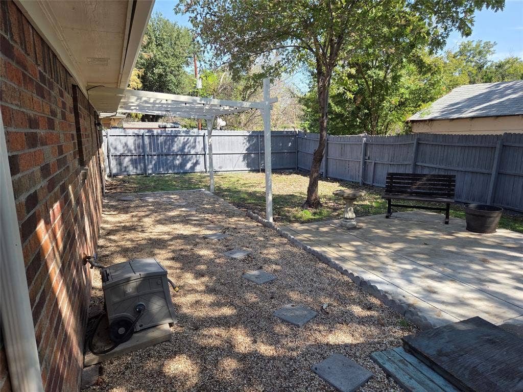 421 Allencrest Drive, White Settlement, TX 76108 421 Allencrest Drive, White Settlement, TX 76108