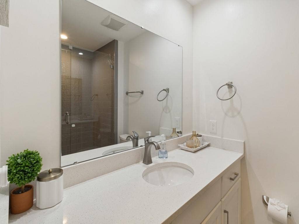 Full Bath with Shower