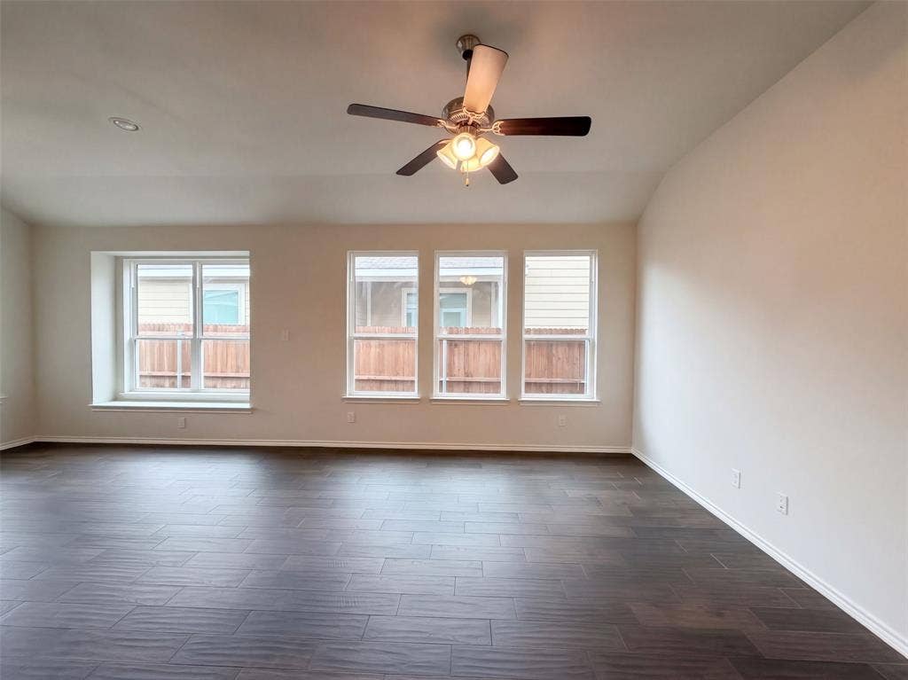 2825 Journey Lane, Heartland, TX 75114