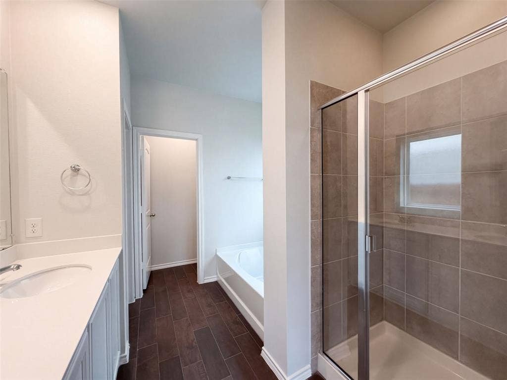 2825 Journey Lane, Heartland, TX 75114