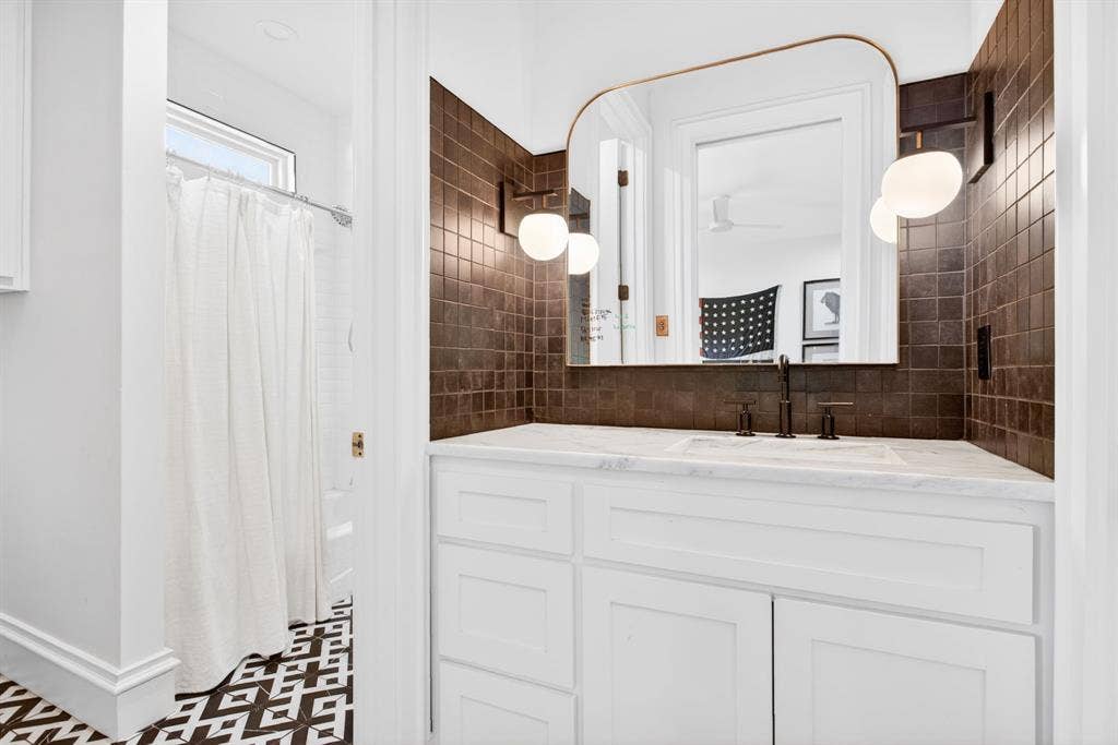 2508 Shirley Avenue, Fort Worth, TX 76109