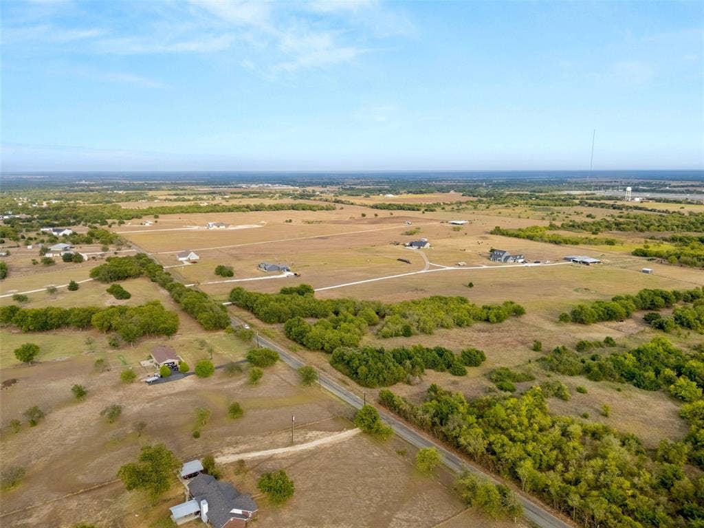 000 Hodge, Eddy, TX 76524