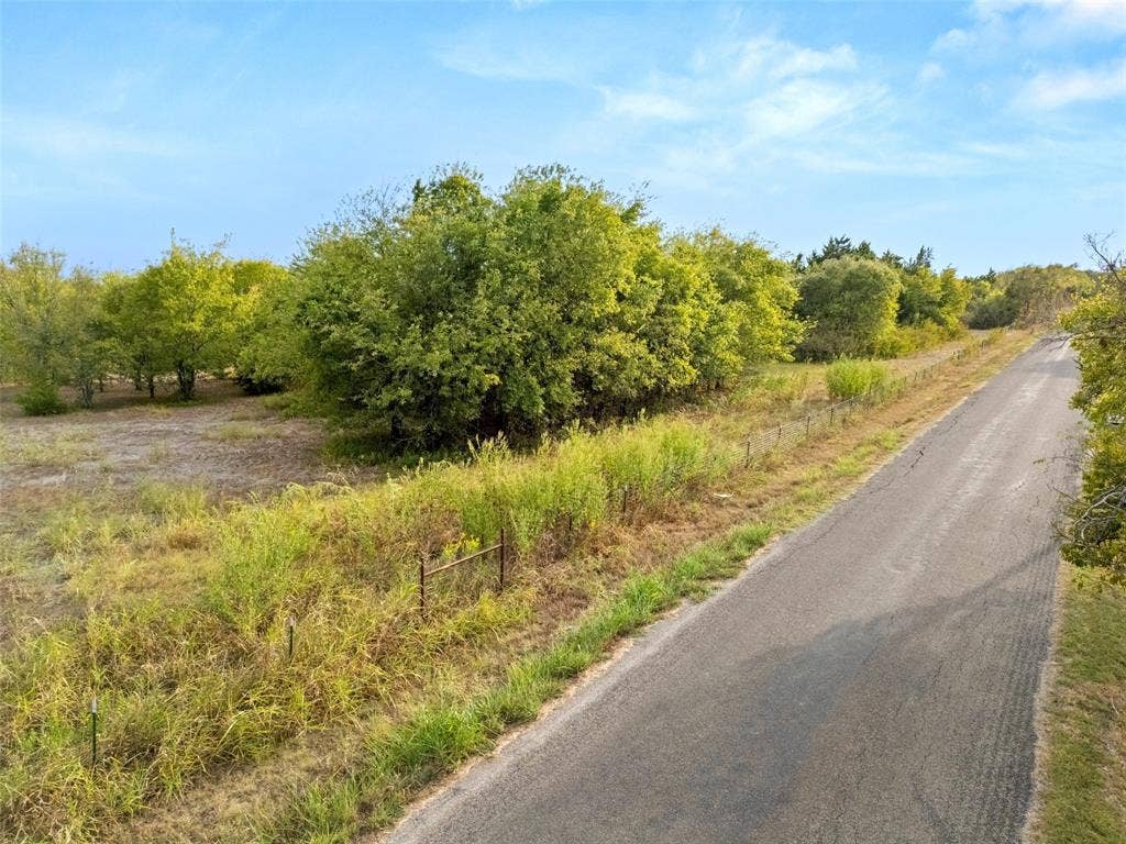 000 Hodge, Eddy, TX 76524
