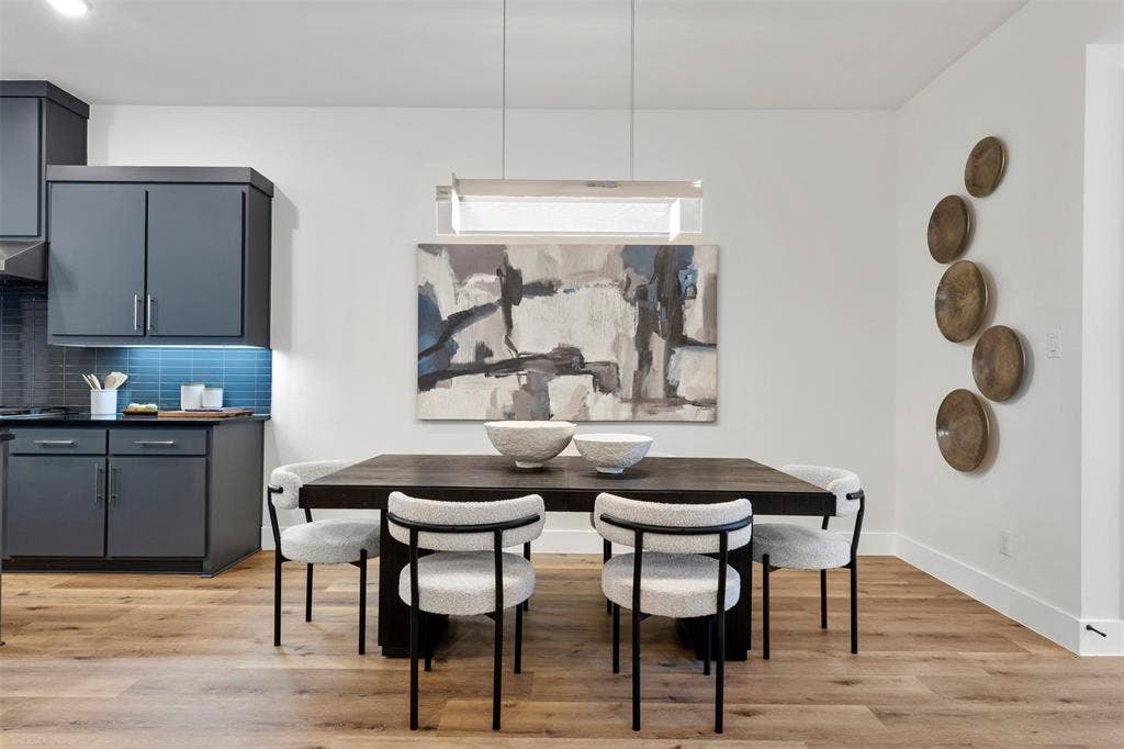 This place is set up perfectly for entertaining, with a flexible layout that makes hosting guests a total breeze.
