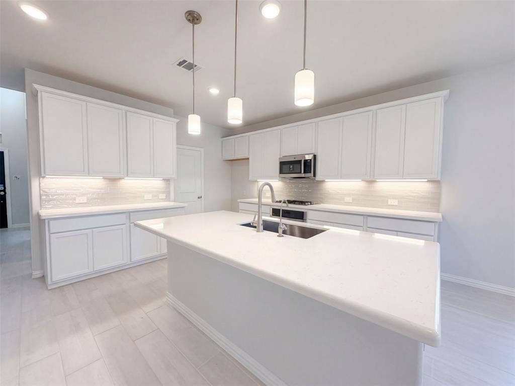 3704 Bluestem Boulevard, Denton, TX 76226