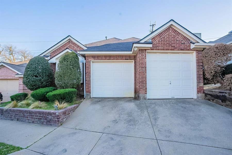 Property photo for 1224 Falcon Trail, Bedford, TX