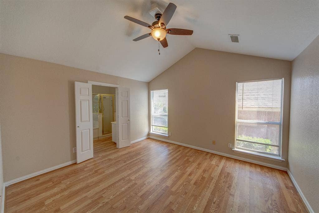 1224 Falcon Trail, Bedford, TX 76021