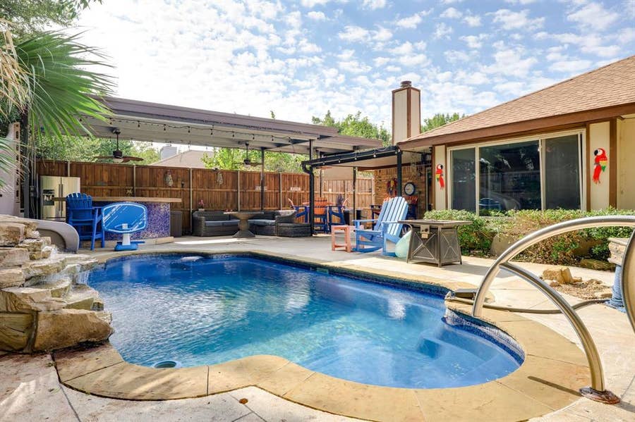 Property photo for 4948 Shady Oak Trail, Grand Prairie, TX