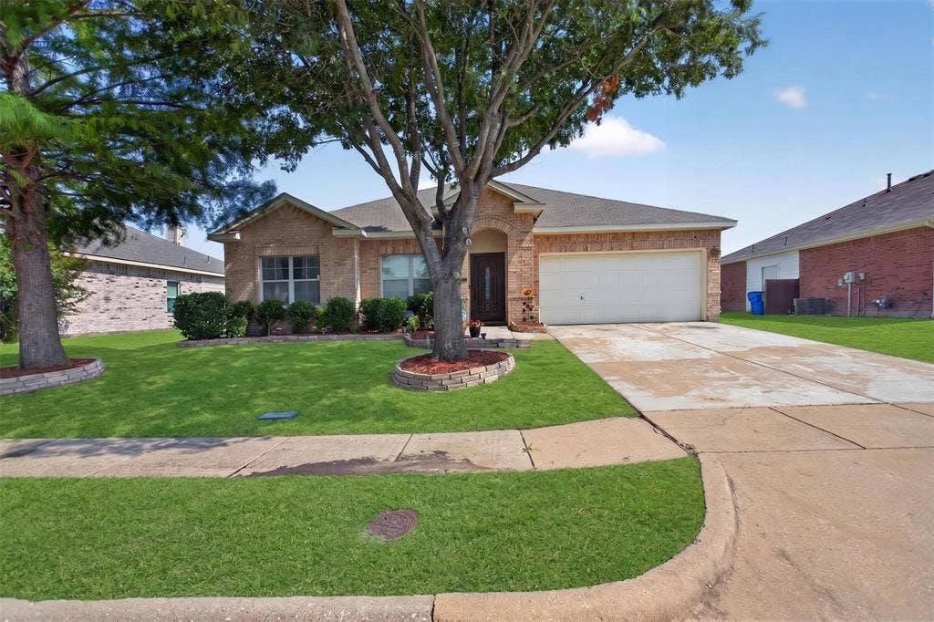 200 Independence Trail, Forney, TX 75126