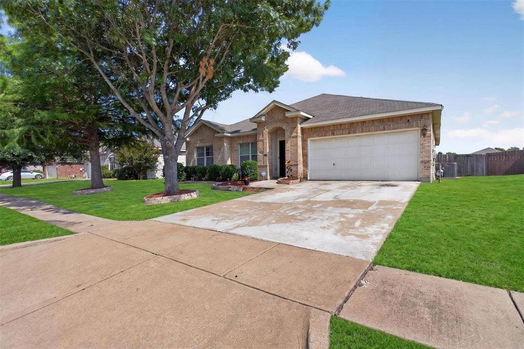 200 Independence Trail, Forney, TX 75126