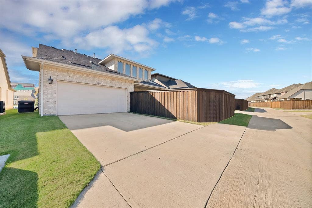 1837 Averi Lane, Farmers Branch, TX 75234 1837 Averi Lane, Farmers Branch, TX 75234