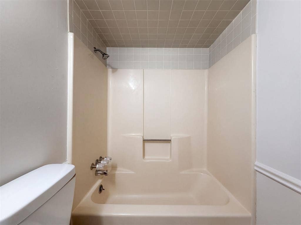 133 Jason Drive, Red Oak, TX 75154 133 Jason Drive, Red Oak, TX 75154