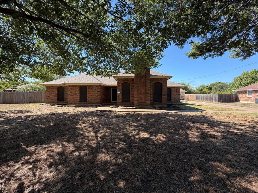 Property photo for 133 Jason Drive, Red Oak, TX