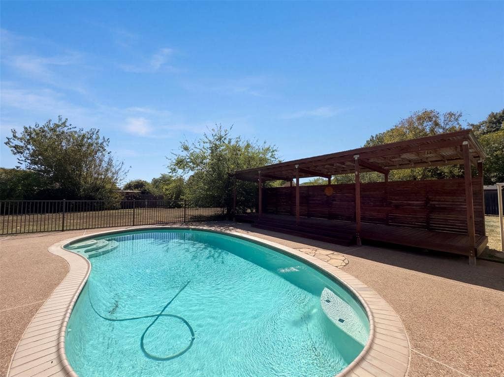 133 Jason Drive, Red Oak, TX 75154 133 Jason Drive, Red Oak, TX 75154