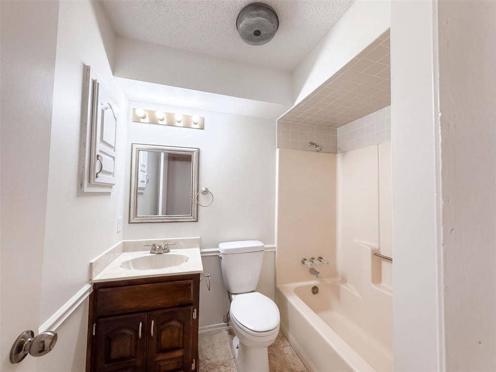 133 Jason Drive, Red Oak, TX 75154 133 Jason Drive, Red Oak, TX 75154