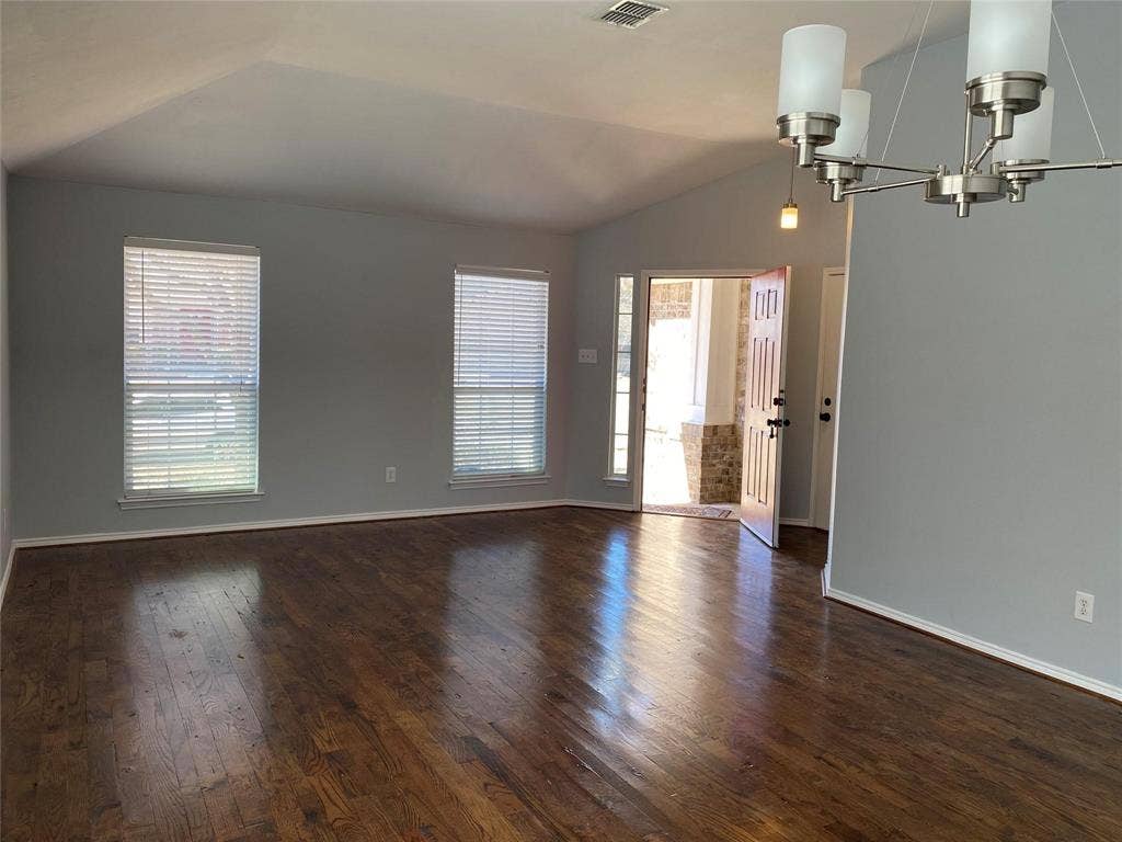 110 Creekview Drive, Wylie, TX 75098 110 Creekview Drive, Wylie, TX 75098