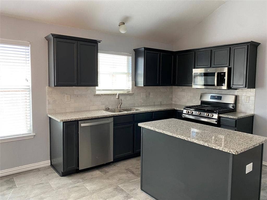 110 Creekview Drive, Wylie, TX 75098 110 Creekview Drive, Wylie, TX 75098