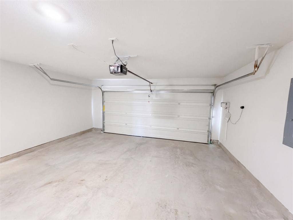 517 Bronze Circle W, Springtown, TX 76082 517 Bronze Circle W, Springtown, TX 76082