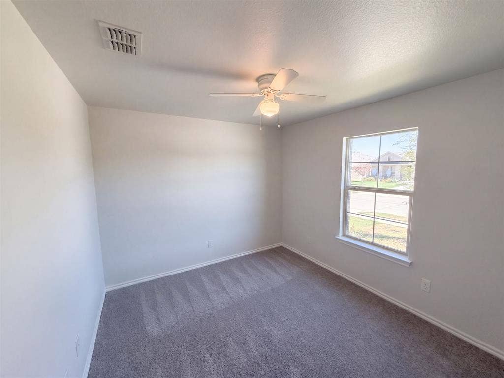 517 Bronze Circle W, Springtown, TX 76082 517 Bronze Circle W, Springtown, TX 76082
