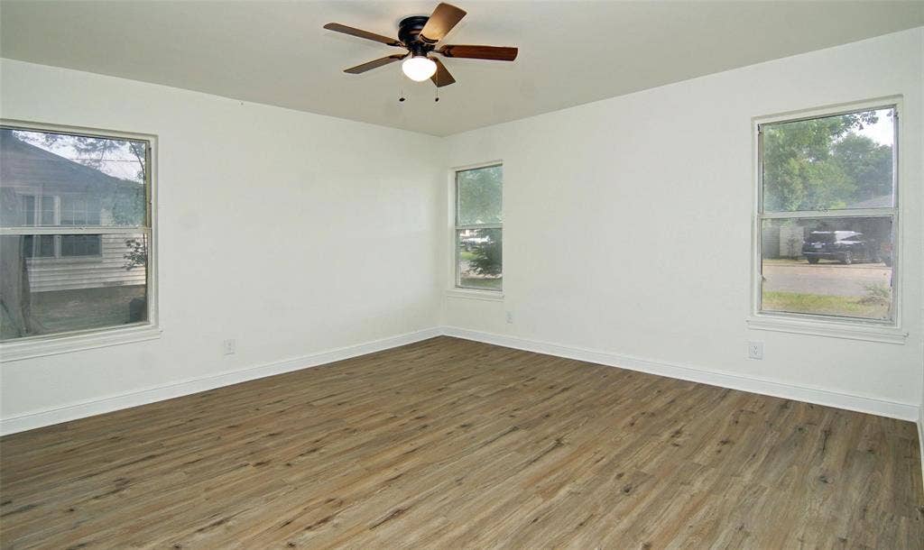 619 9th Street, Terrell, TX 75160 619 9th Street, Terrell, TX 75160