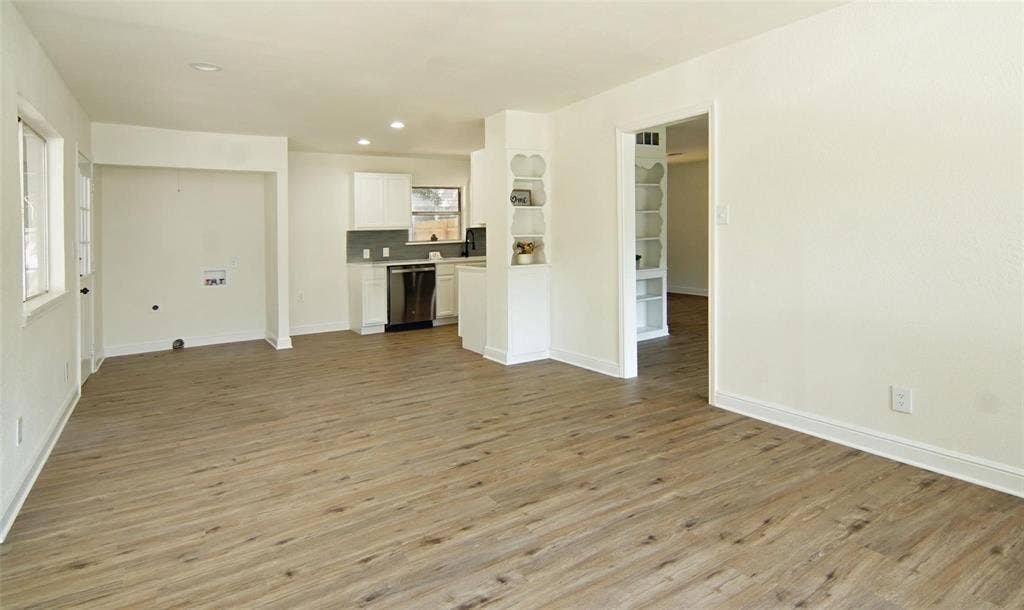 619 9th Street, Terrell, TX 75160 619 9th Street, Terrell, TX 75160