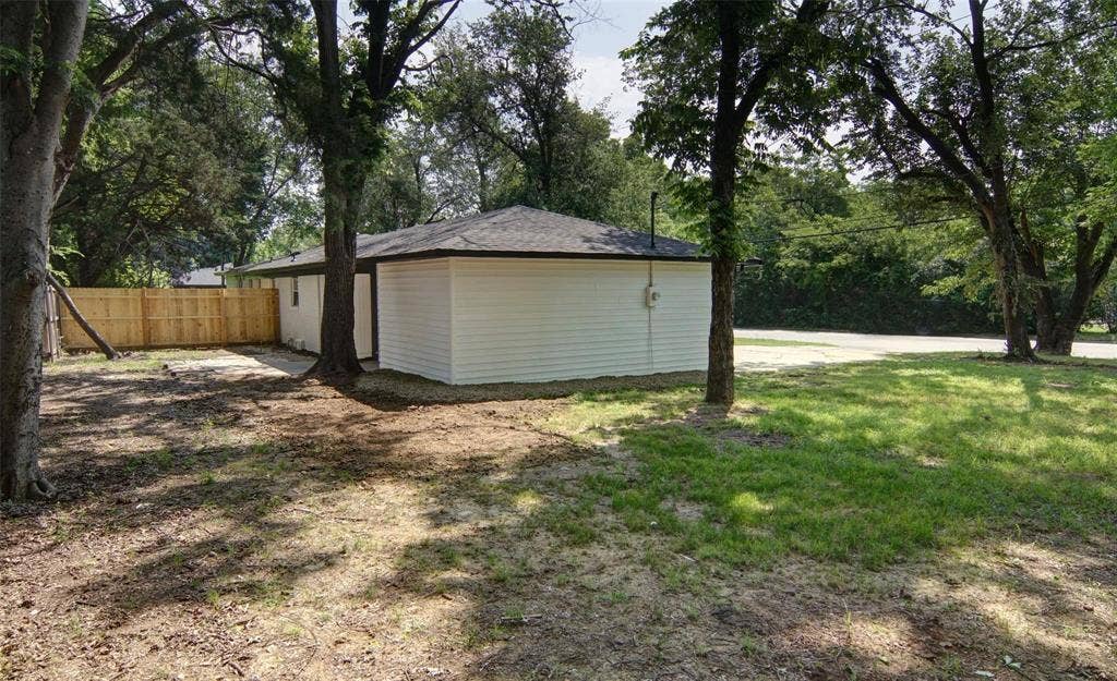 619 9th Street, Terrell, TX 75160 619 9th Street, Terrell, TX 75160