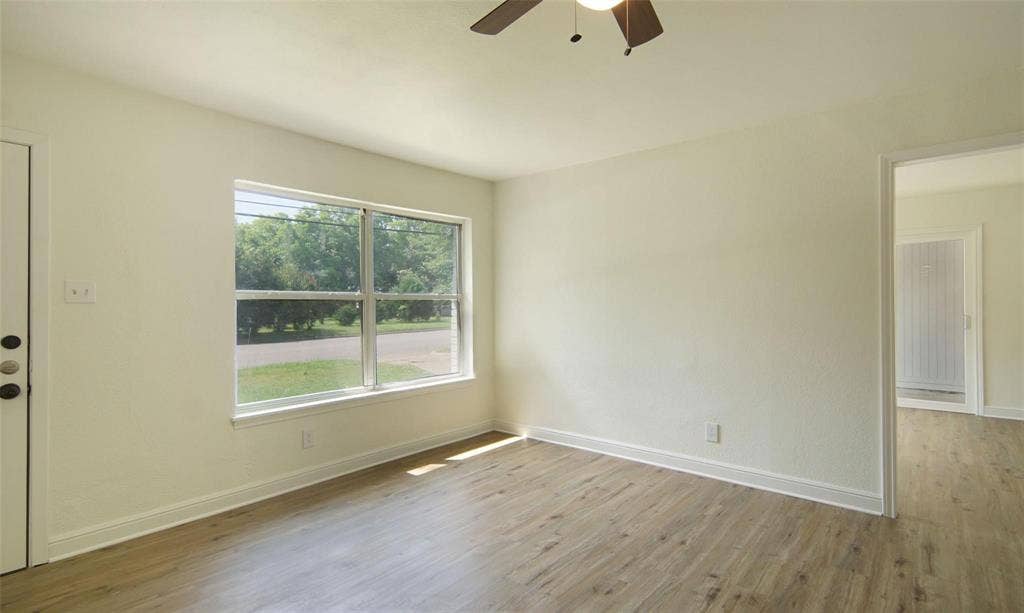 619 9th Street, Terrell, TX 75160 619 9th Street, Terrell, TX 75160