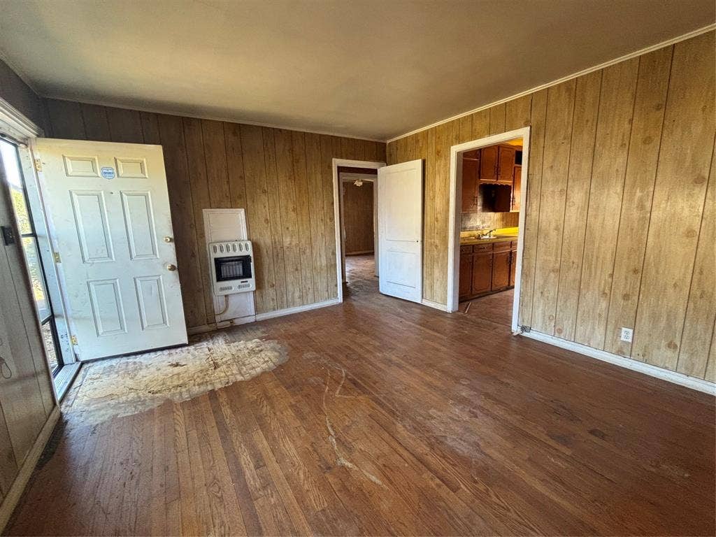 2436 Rattikin Road, Fort Worth, TX 76105