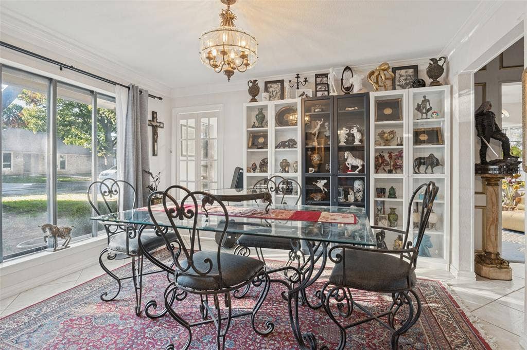 2403 Radcliffe Drive, Arlington, TX 76012 2403 Radcliffe Drive, Arlington, TX 76012
