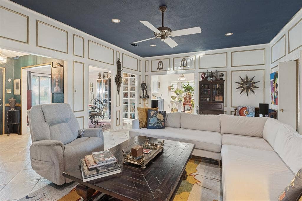 2403 Radcliffe Drive, Arlington, TX 76012 2403 Radcliffe Drive, Arlington, TX 76012