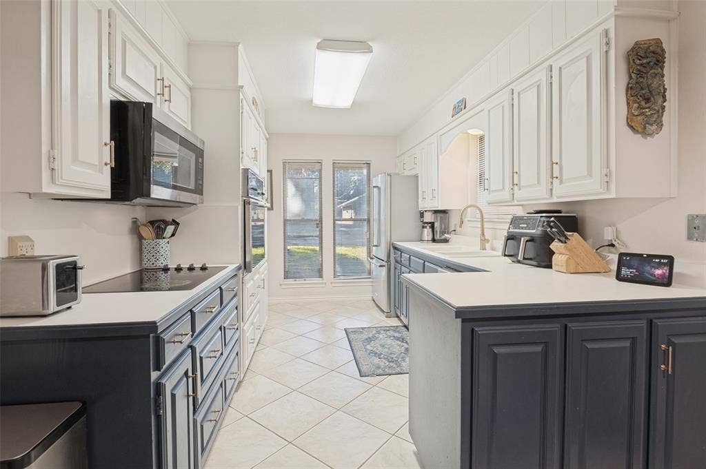 2403 Radcliffe Drive, Arlington, TX 76012 2403 Radcliffe Drive, Arlington, TX 76012