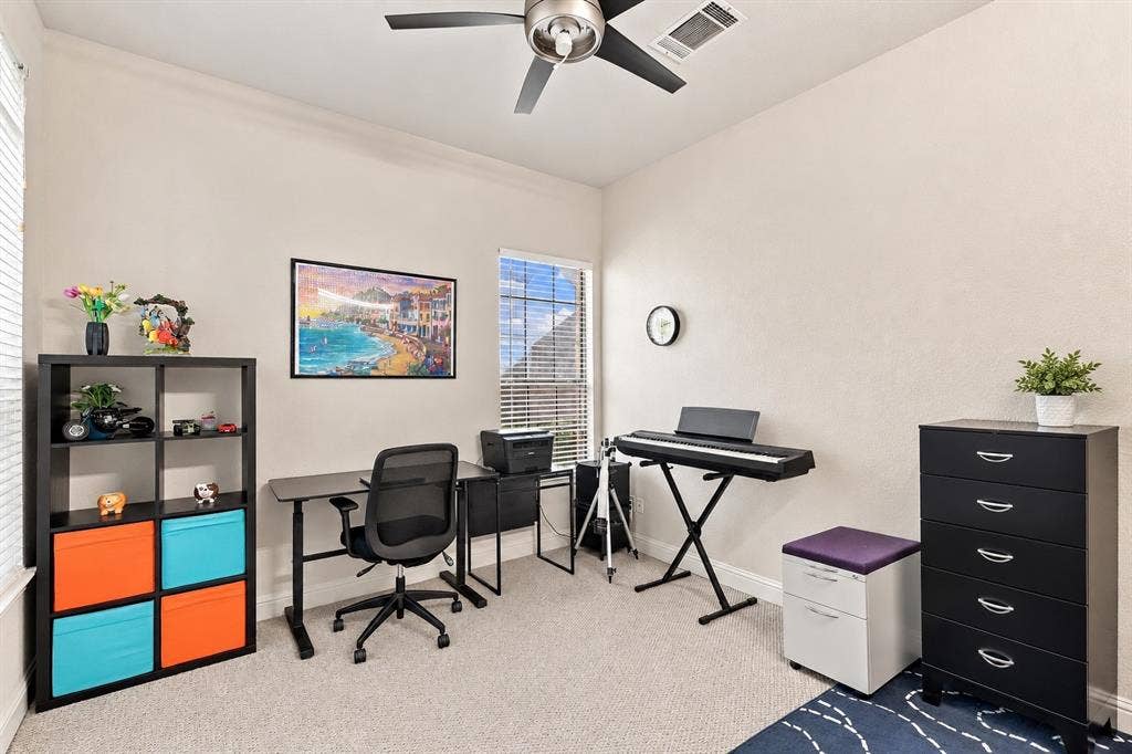 7223 Native Oak Lane, Irving, TX 75063 Study / Office - Downstairs