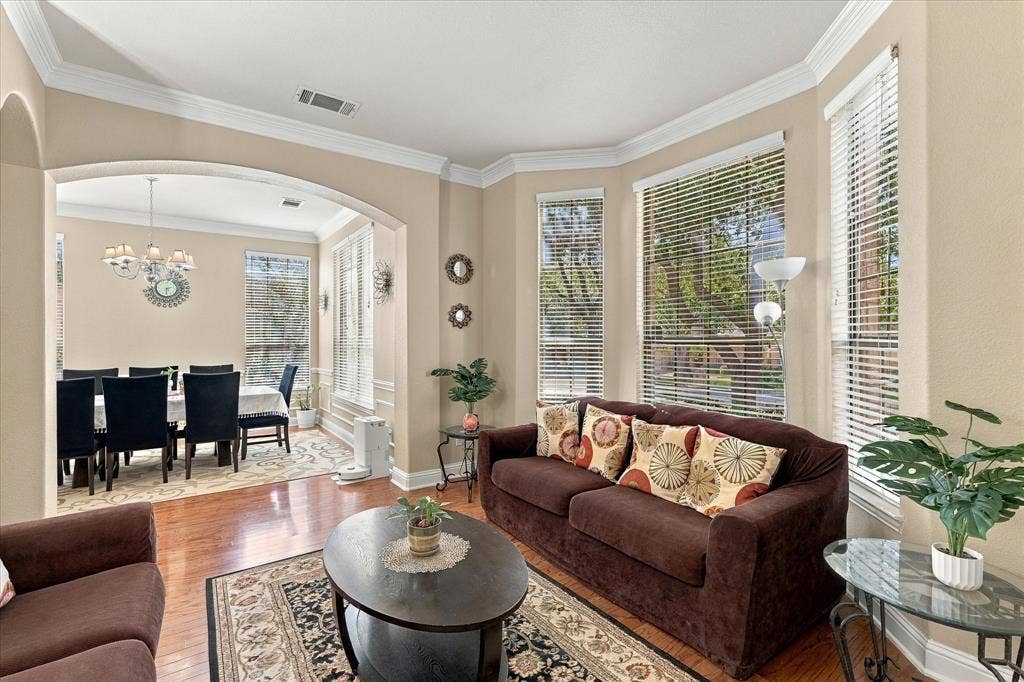 7223 Native Oak Lane, Irving, TX 75063 7223 Native Oak Lane, Irving, TX 75063
