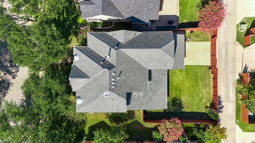 7223 Native Oak Lane, Irving, TX 75063 7223 Native Oak Lane, Irving, TX 75063