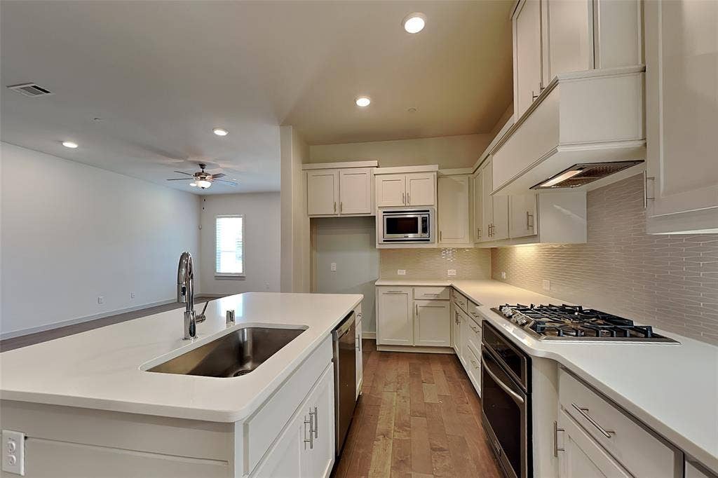 7362 Sprangletop Street, Frisco, TX 75033 7362 Sprangletop Street, Frisco, TX 75033