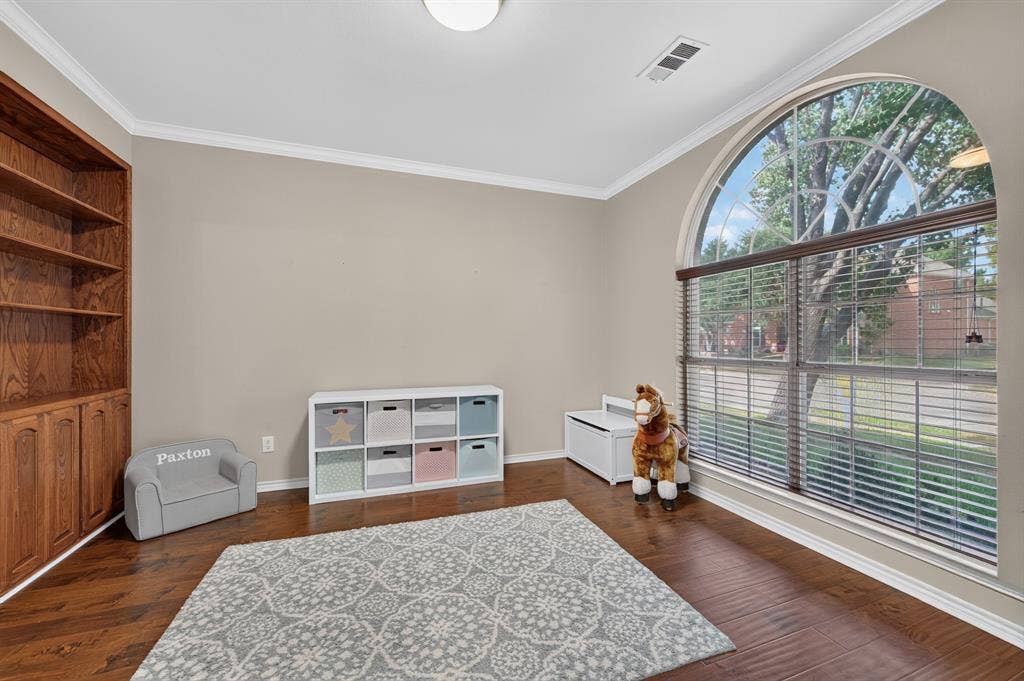 2039 Camelot Drive, Lewisville, TX 75067 2039 Camelot Drive, Lewisville, TX 75067