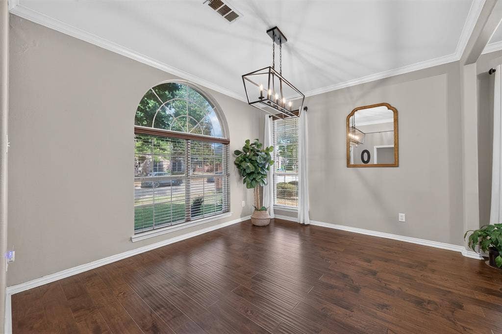 2039 Camelot Drive, Lewisville, TX 75067 2039 Camelot Drive, Lewisville, TX 75067
