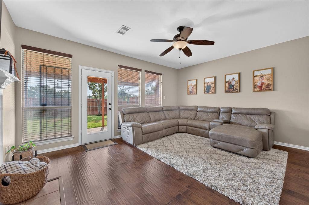 2039 Camelot Drive, Lewisville, TX 75067 2039 Camelot Drive, Lewisville, TX 75067