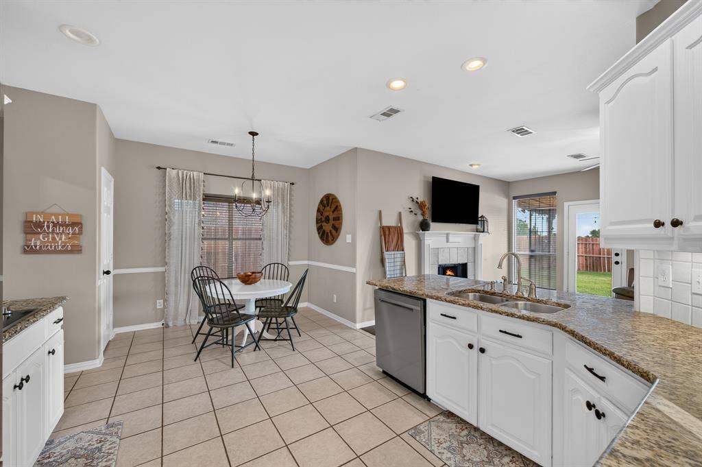 2039 Camelot Drive, Lewisville, TX 75067 2039 Camelot Drive, Lewisville, TX 75067