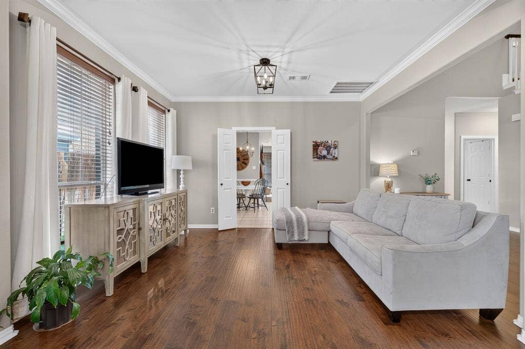 2039 Camelot Drive, Lewisville, TX 75067 2039 Camelot Drive, Lewisville, TX 75067