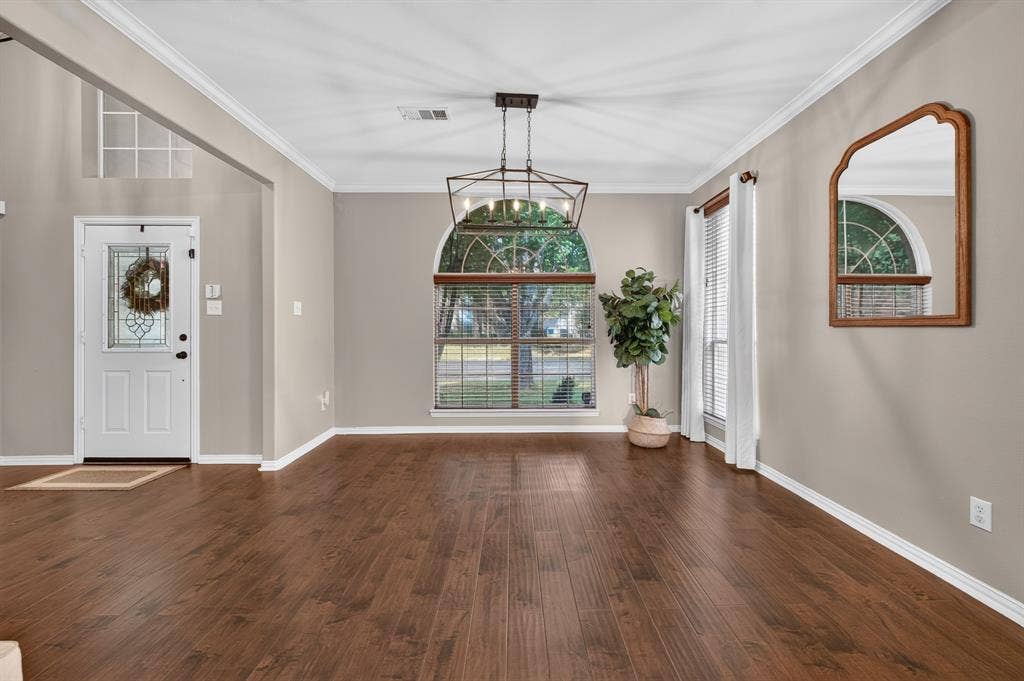 2039 Camelot Drive, Lewisville, TX 75067 2039 Camelot Drive, Lewisville, TX 75067