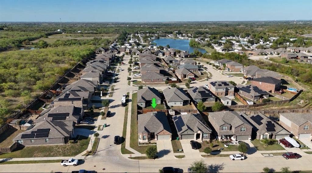 717 Lansman Trail, Denton, TX 76207