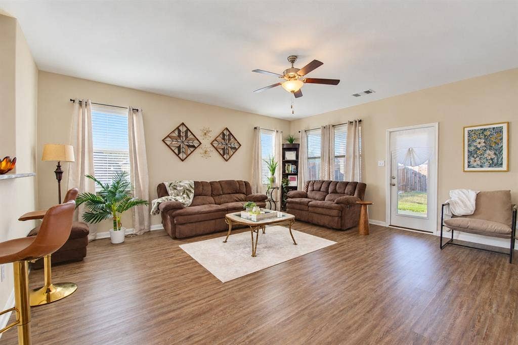 717 Lansman Trail, Denton, TX 76207